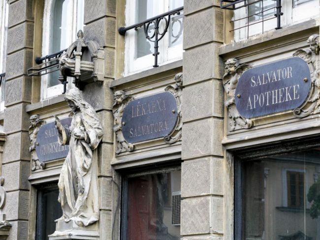 Do hlavného mesta dorazil pôvodný mobiliár Lekárne u Salvatora