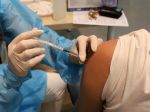 Sprísnené opatrenia v Rakúsku zvýšili záujem o očkovanie