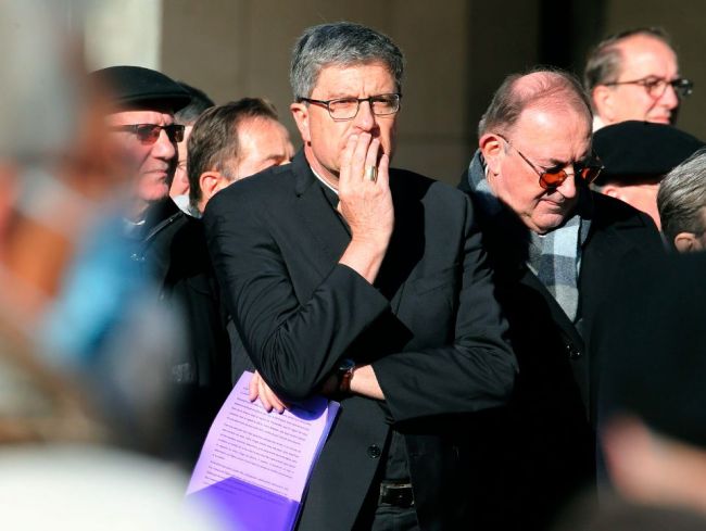 Francúzski biskupi sa dohodli na odškodnení obetí sexuálneho zneužívania
