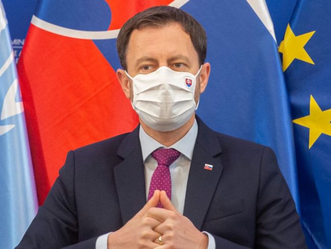 Premiér: Štát nenechá bremeno testovania zamestnancov len na zamestnávateľoch