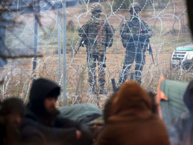 EÚ uvalí sankcie na Bielorusko pre krízu spojenú s migráciou
