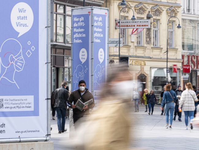 Rakúska vláda zvažuje lockdown pre nezaočkovaných