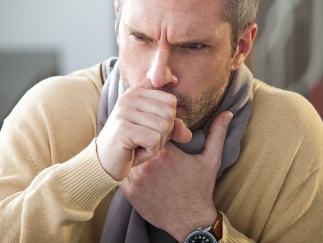 Kedy treba kvôli kašľu vyhľadať lekára? 7 príznakov, ktoré nesmiete ignorovať
