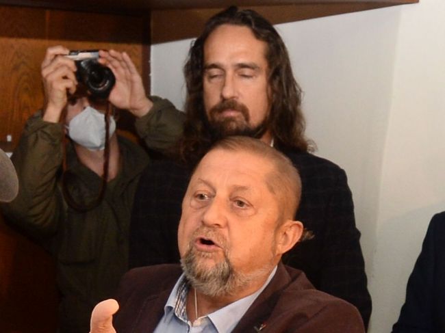 Rostas prehral súd s Jánom Benčíkom