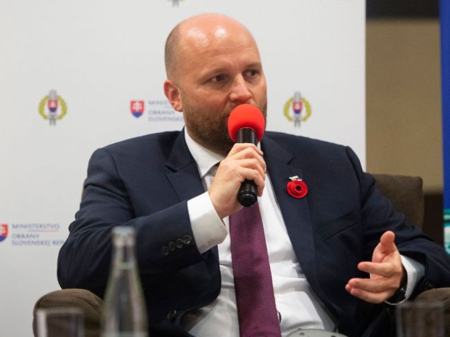 Naď: Alfou a omegou diskusií o silách rýchlej reakcie EÚ bude ich financovanie