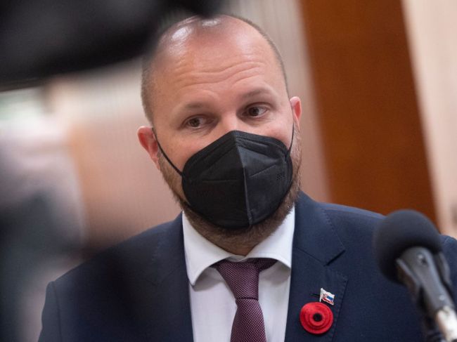 Lockdown alebo núdzový stav: Vláda rokuje o možných riešeniach kritickej situácie