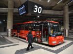 Masívny výpadok prímestských autobusov v Bratislavskom kraji pretrváva