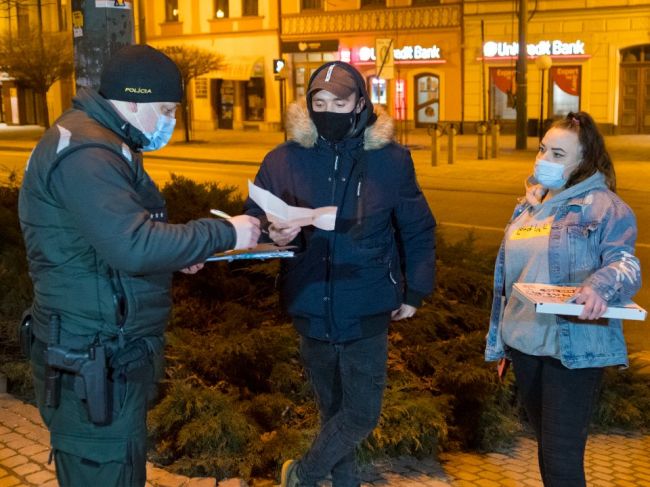 COVID automat sa od pondelka sprísni najmä pre nezaočkovaných
