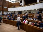 Poslanci sa zídu v utorok, na schôdzi ich čaká rozpočet i reforma nemocníc