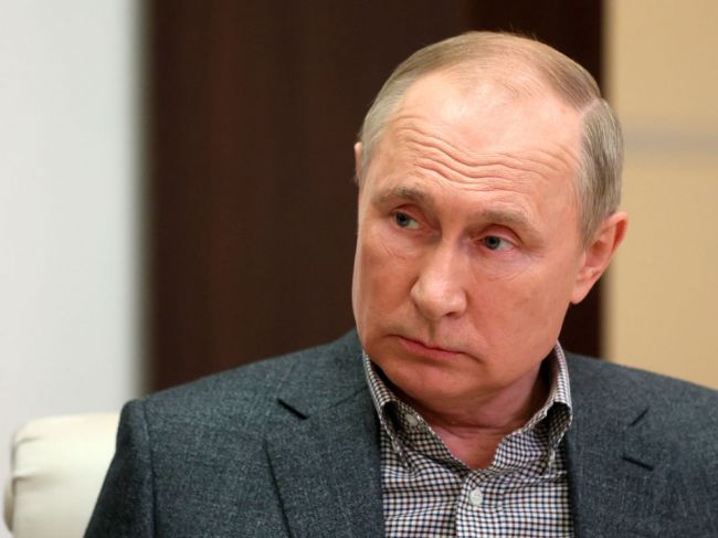 Ruský prezident Vladimir Putin sa preočkoval proti COVID-19