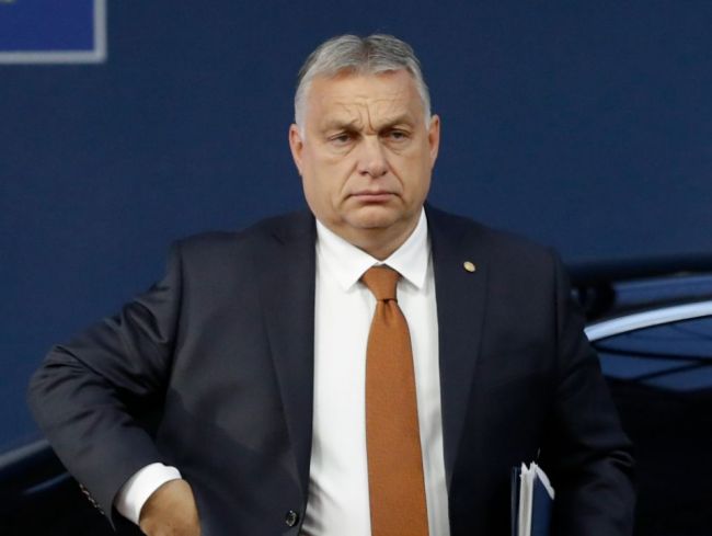Orbán zvolal mimoriadnu schôdzu premiérov V4 pre rastúci migračný tlak