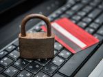 Polícia vyzýva ľudí, aby boli pri online nákupovaní obozretní