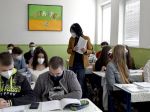 V jednom okrese pre pandémiu zatvoria stredné školy a ZŠ pre 2. stupeň