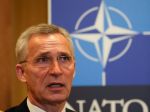 Ak Rusko použije svoju armádu na Ukrajine, bude čeliť následkom, varuje NATO