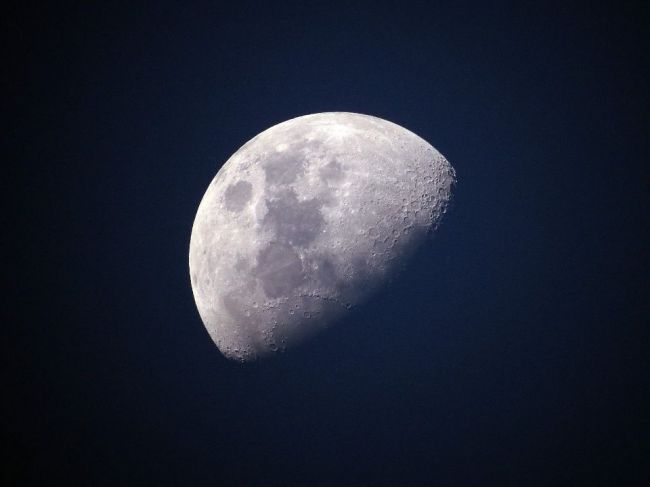 ESA chce vidieť prvého európskeho astronauta na Mesiaci do roku 2030