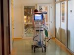 Lekárom nehrozí postih za výber pacientov pri triáži, zhodujú sa advokáti