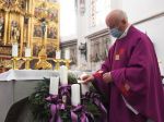 Prvou adventnou nedeľou sa začína čas duchovnej prípravy na Vianoce