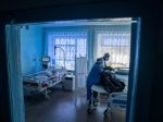 Nový koronavírus sa v októbri opäť podpísal pod nadúmrtnosť Slovákov