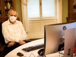 Zeman počas debaty s lídrami V4 podporil povinné očkovanie