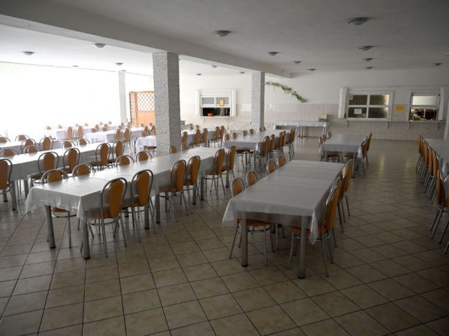 K plošnému zatváraniu škôl pristúpilo päť regionálnych úradov