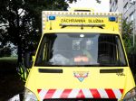 Pacient v nemocnici ohrozoval personál nožom a strelnou zbraňou