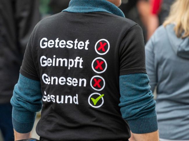 Na neohlásených protestoch v Durínsku sa zišli tisícky ľudí