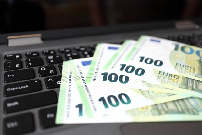 Polícia varuje pred podvodníkmi na internetovom bazáre