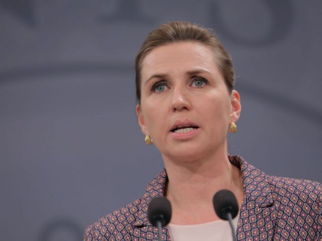 Dánska premiérka sa ospravedlnila za porušenie protipandemických opatrení