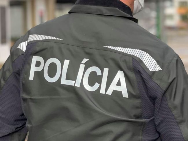 Polícia vyšetruje úmrtie 51-ročného muža v Lietavskej Lúčke