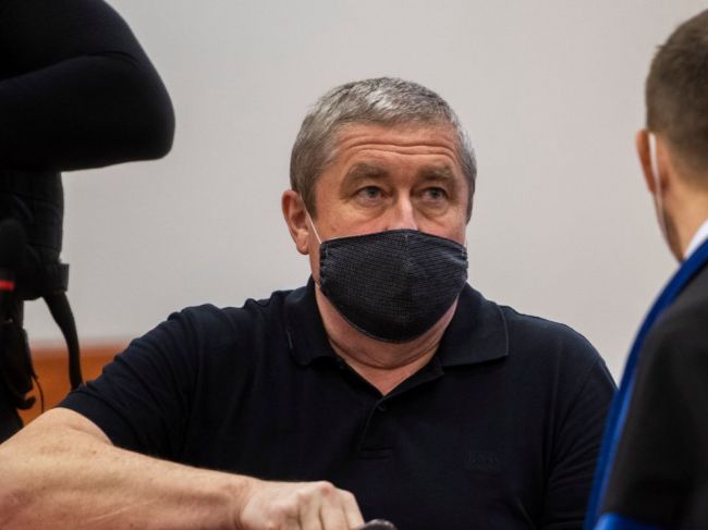 Ústavný súd odmietol sťažnosť Dušana Kováčika na jeho väzbu