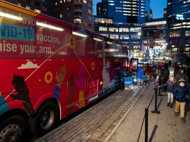 Všetci zamestnávatelia v meste New York musia nariadiť povinné očkovanie