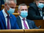 Poslanci okolo Pellegriniho odmietajú povinné očkovanie