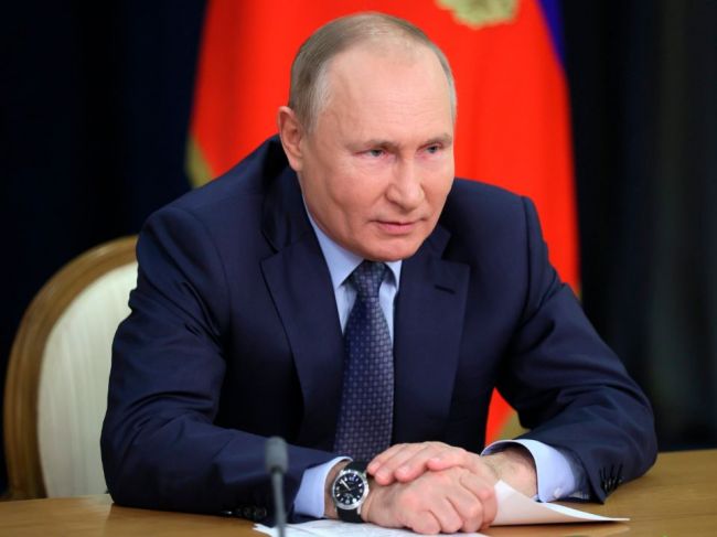 Dialóg medzi Bidenom a Putinom prišiel v pravý čas, uviedla rakúska diplomacia
