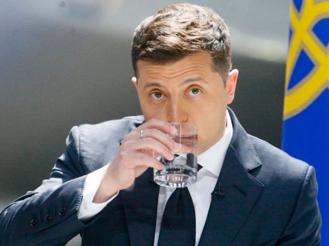 Zelenskyj vníma videohovor Bidena s Putinom ako "pozitívny"