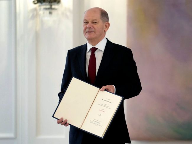 Biden a Johnson zablahoželali novému nemeckému kancelárovi Scholzovi