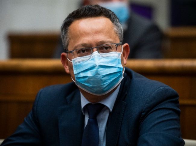 Kamenický: Rozpočet na budúci rok je rozpočtom enormného zadlžovania