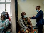 Juhoafrickí vedci sa zhodujú v tom, že vakcíny sú proti omikronu účinné
