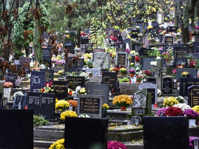 Situácia v oblasti pochovávania je napätá, čakanie na pohreb sa predlžuje