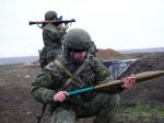 Väčšina Rusov nevylučuje ozbrojený konflikt s Ukrajinou