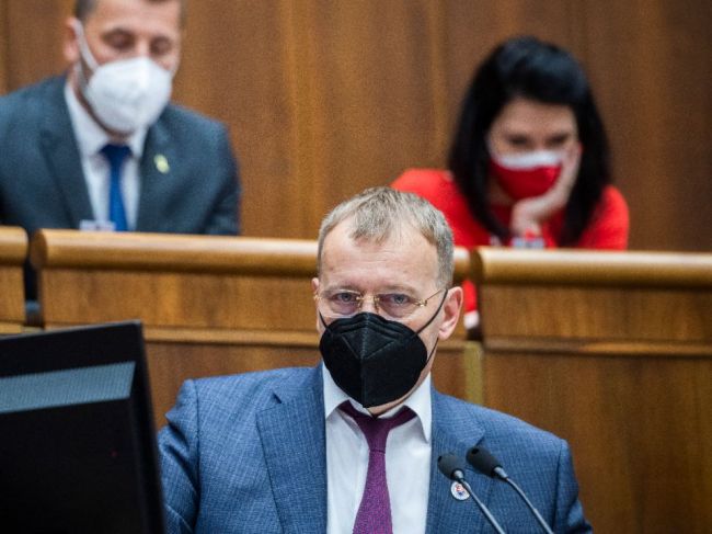 Kollár by s lockdownom pre ľudí 60+ súhlasil, Bittó Cigániková hovorí o strašení