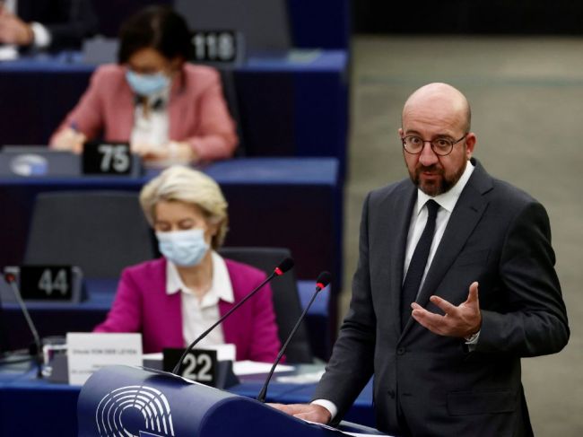 Michel: Lídri EÚ sa dohodli na predĺžení ekonomických sankcií voči Rusku