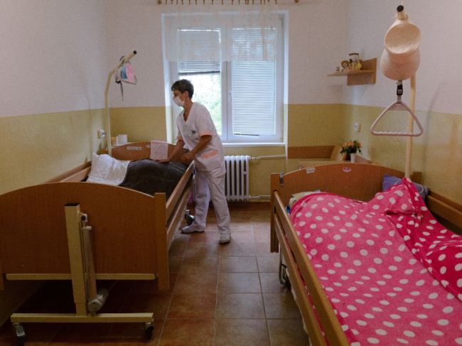 Pracovníci v zariadeniach sociálnych služieb dostanú odmeny