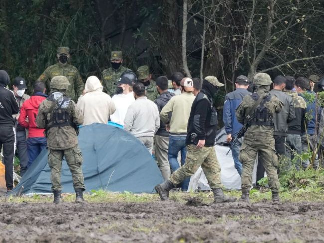 Poľského vojaka, ktorý ušiel do Bieloruska, budú vo vlasti súdiť za dezerciu