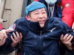 Japonský miliardár po návrate z ISS vyzval elity, aby navštívili vesmír