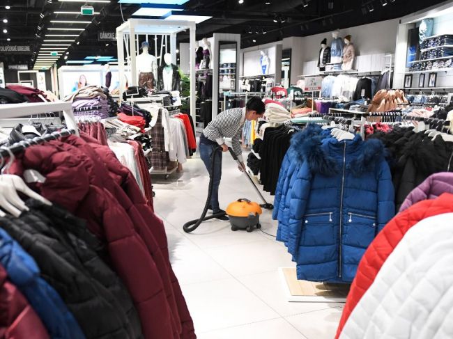 Nová vyhláška upravuje kapacitu v prevádzkach a na hromadných podujatiach