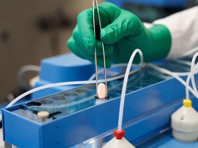 Americké úrady autorizovali liek od Pfizeru na liečbu covidu v domácom prostredí