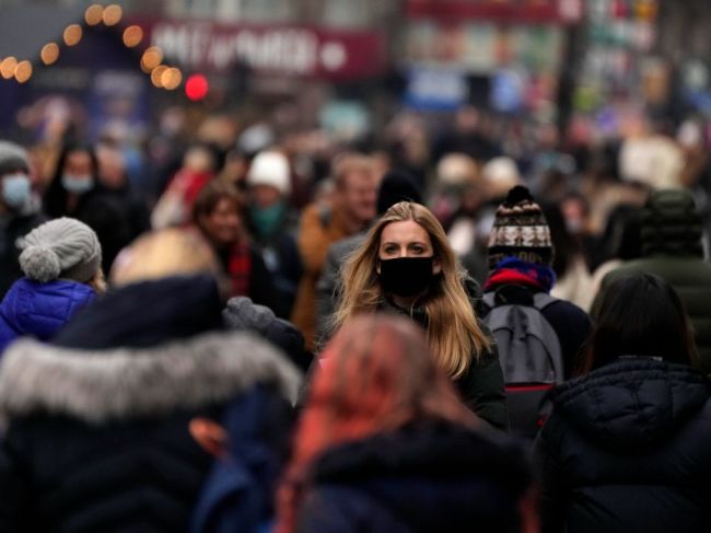 Ruský predstaviteľ: Variant omikron sa šíri asi trikrát rýchlejšie než delta