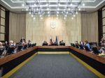 Premiér: Vzťahy v koalícii sú momentálne pracovné