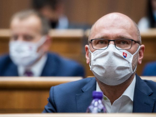 Richard Sulík by na mieste Sme rodina zvážil zotrvanie v koalícii, jej odchod nežiada