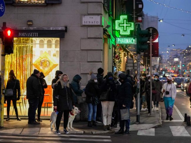 Taliansko a Francúzsko hlásia rekordné počty nakazených